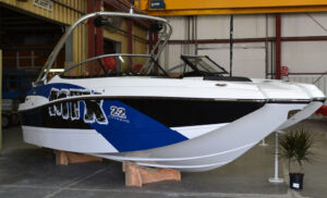 Rinker boat MTX 22 Extreme